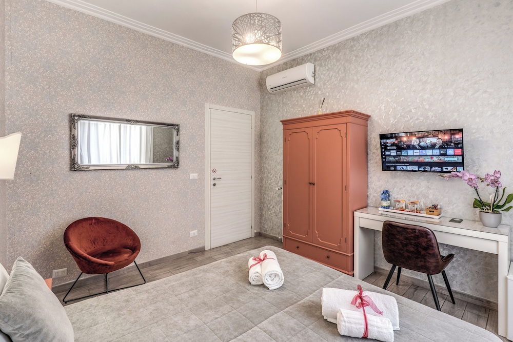 Marta Inn (ex Da Marta and Alida all Esquilino) 37/50