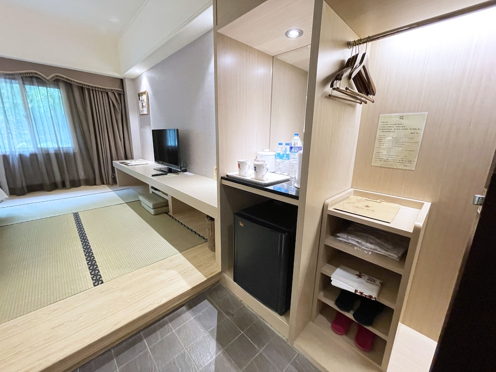 Hoya Hot Springs Resort & Spa 52/65