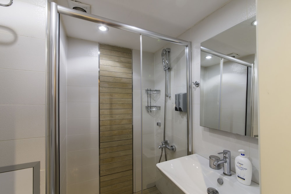Aston Hotel Taksim (ex Aston Residence Hotel) 70/70