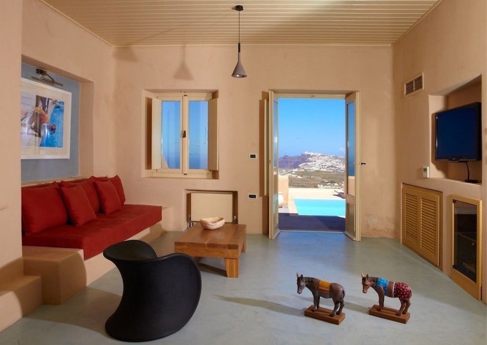 Voreina Gallery Suites 23/50