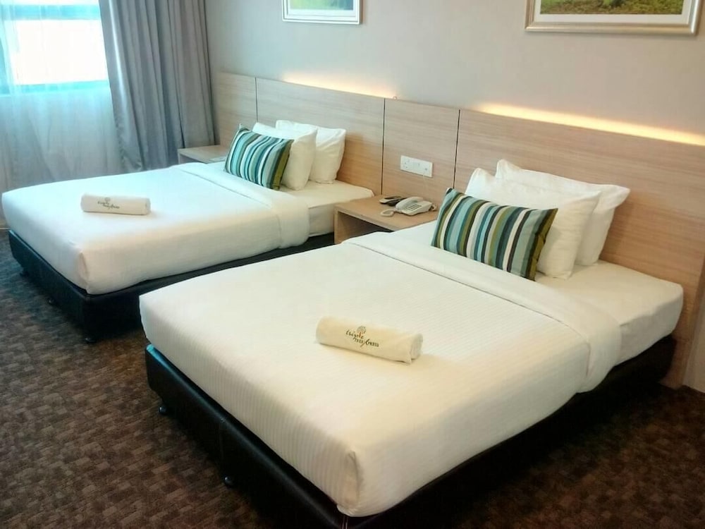 The Inn Formerly Triple Tree Xpress Hotel 17/44