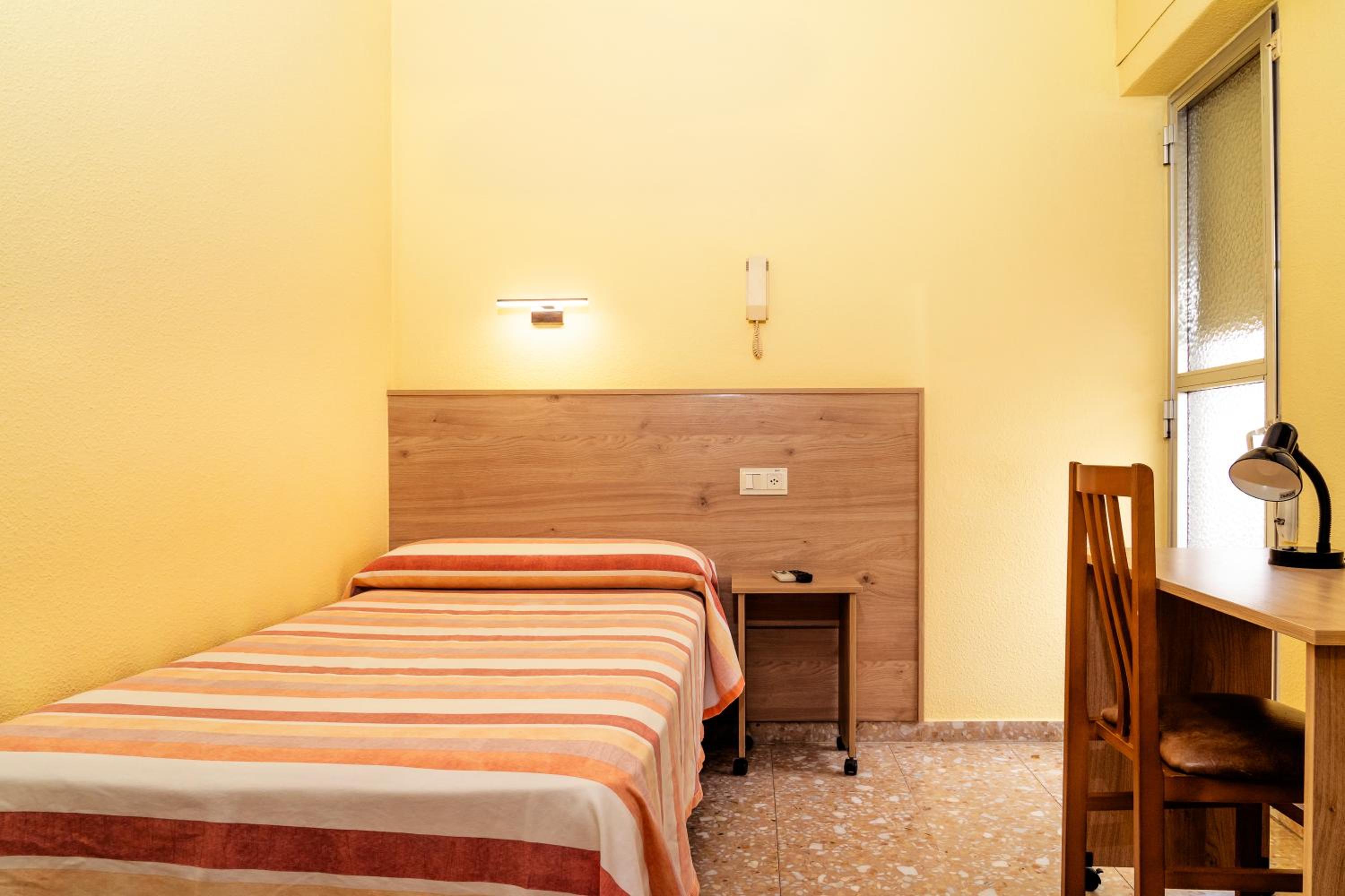 Hotel Borja 10/18
