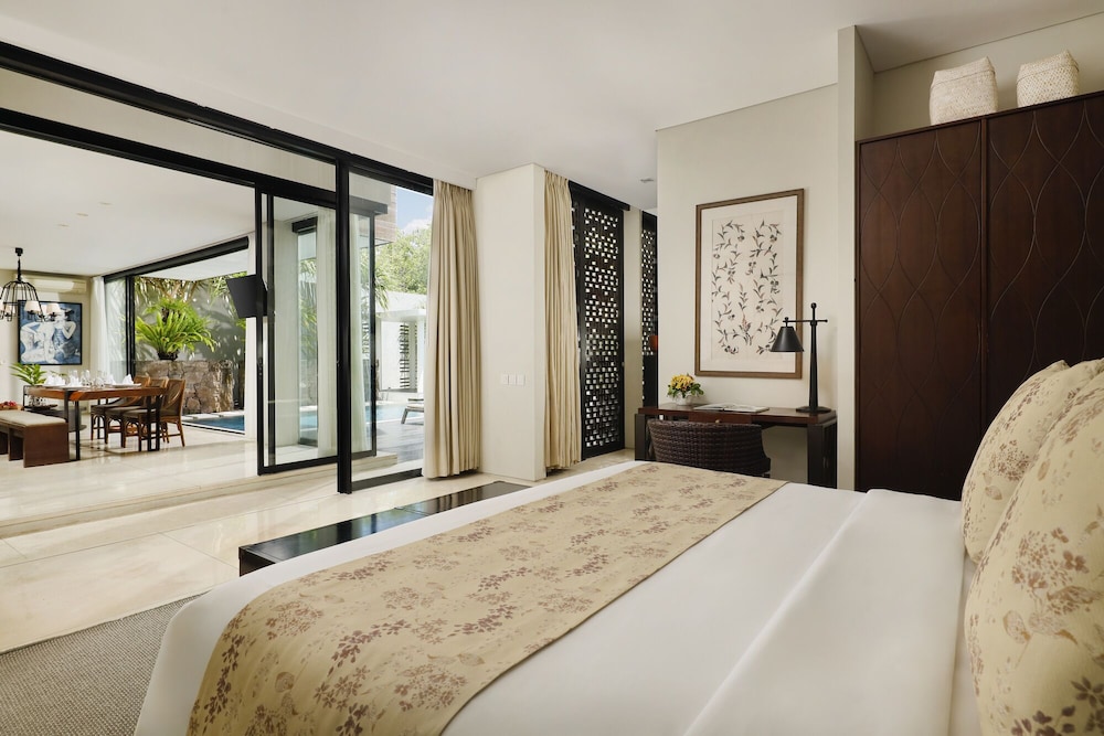 3 BEDROOMS, DUPLEX, POOL, VILLA