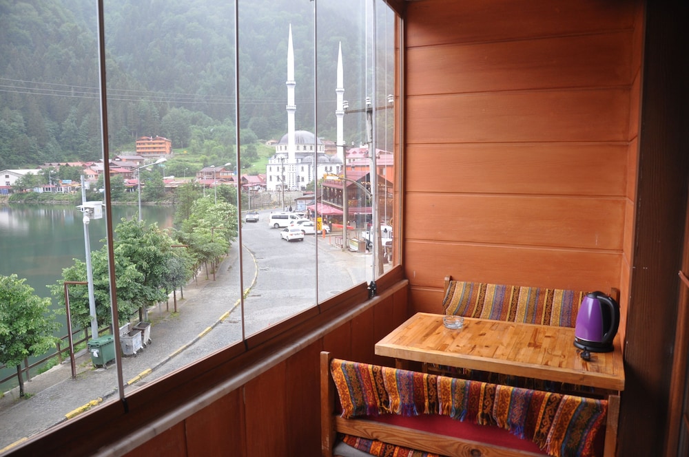 Poyraz Hotel 24/50