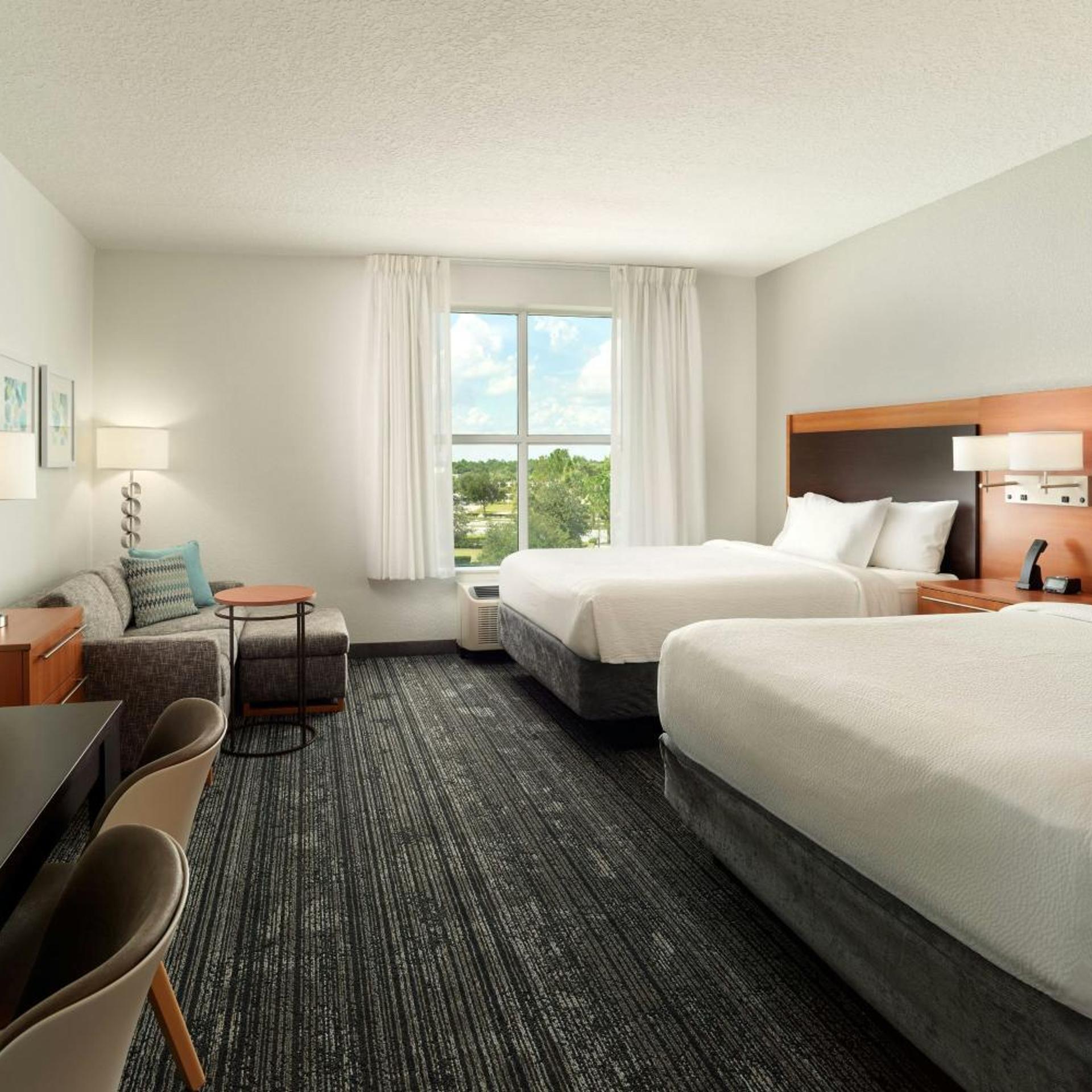 Studio, Suite, Queen Bed, Sofa, Accessible