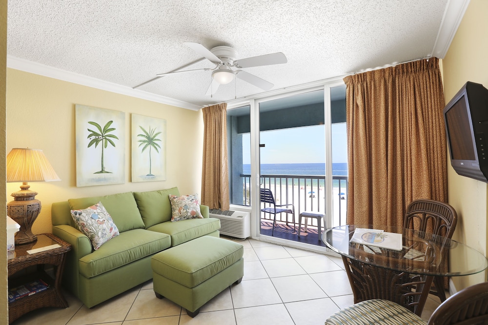 Barefoot Beach Hotel 48/70