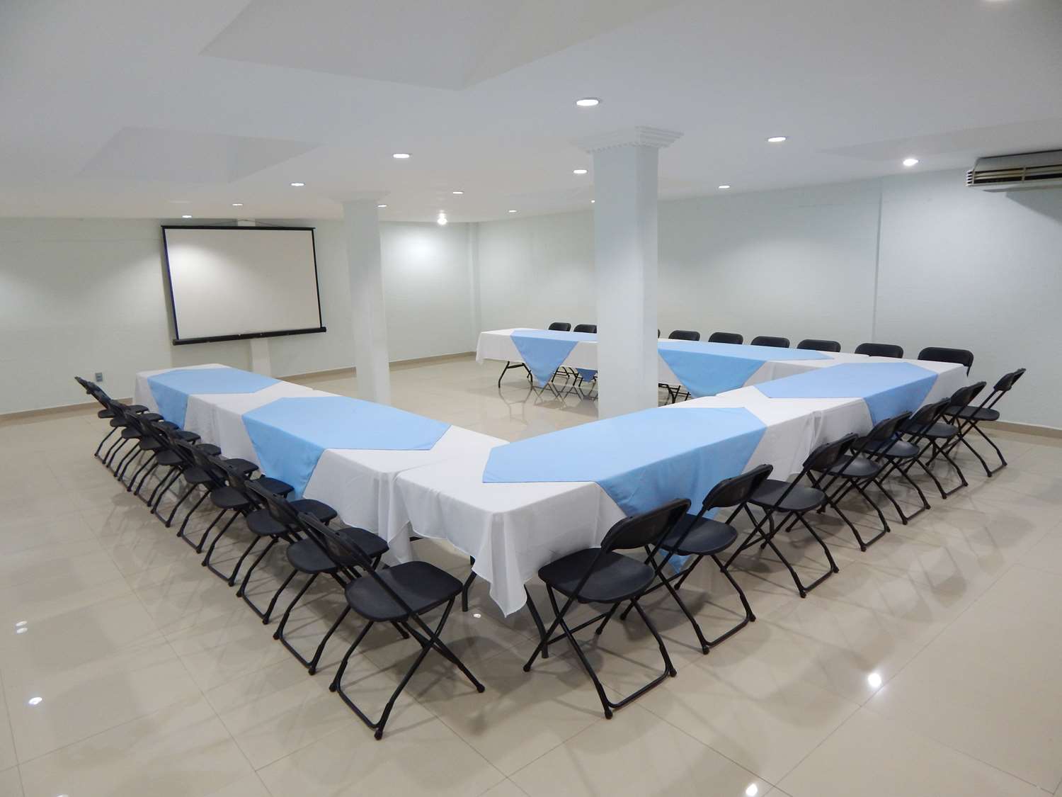 Days Inn by Wyndham Minatitlan 17/28