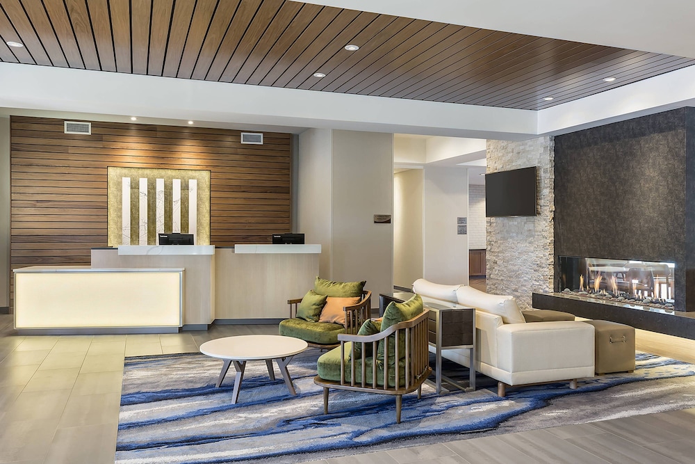 Fairfield Inn & Suites By Marriott Minneapolis North/Blaine 24/36