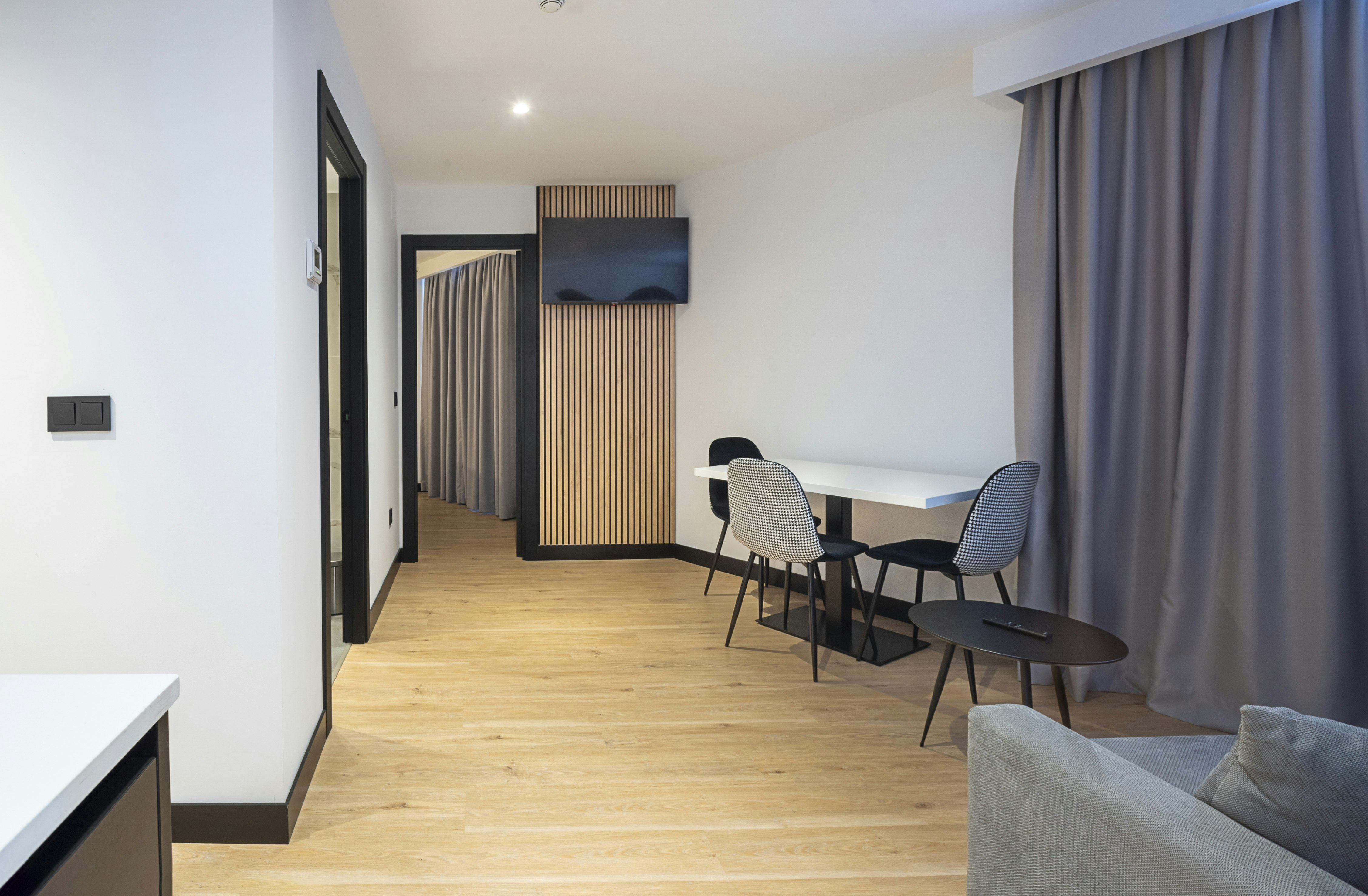 Hotel Sercotel Plana Suites 40/53
