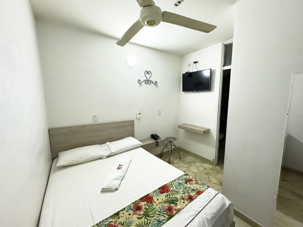 Hotel Macedonia Plaza 16/25