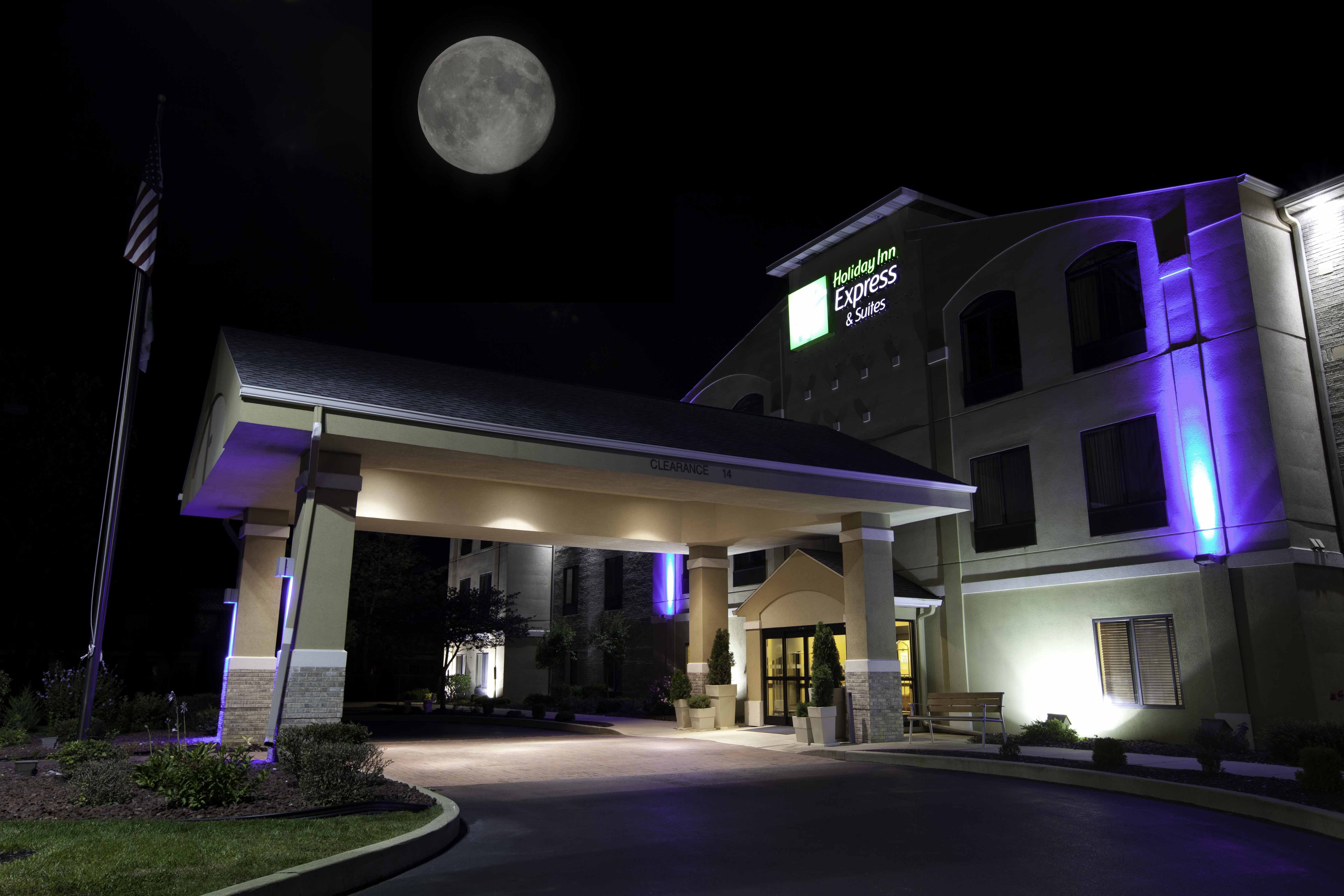 Holiday Inn Express Hotel Suites Plymouth 4/82