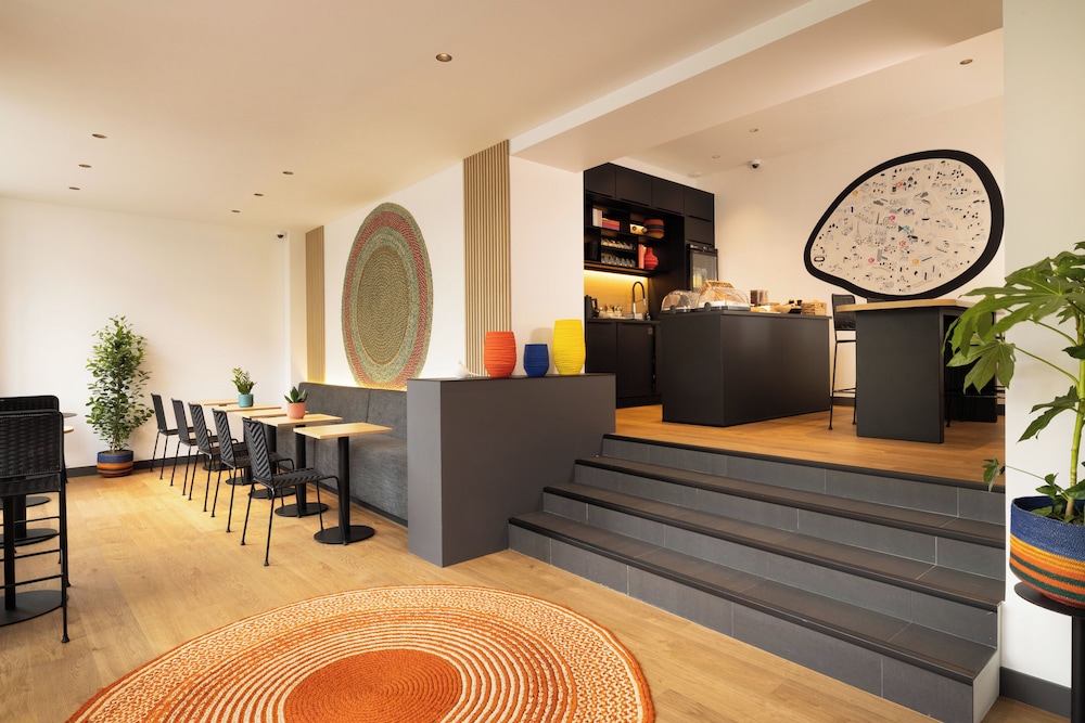 HOTEL SAINT MARCEL 10/50