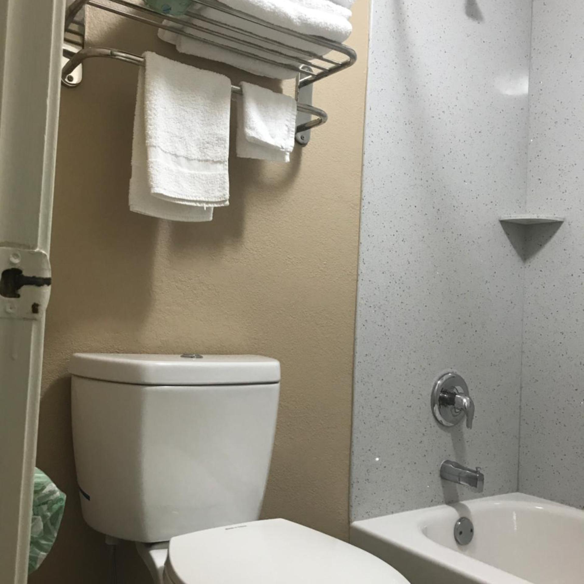 غرفة ديلوكس بسرير كينج، Siesta Inn McAllen 6/10