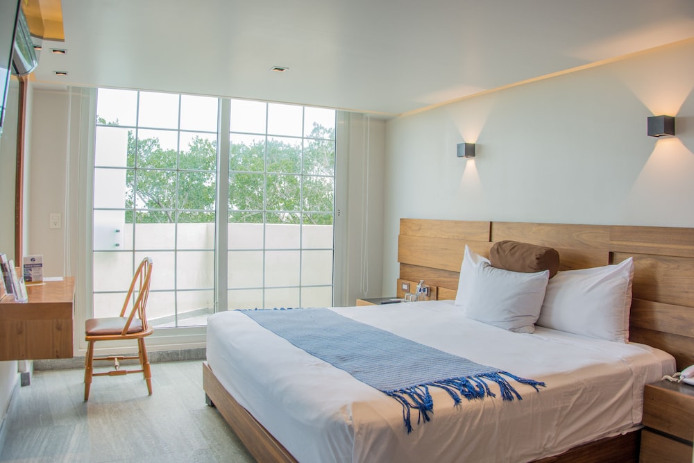 Hotel Plaza Kokai Cancun 16/65