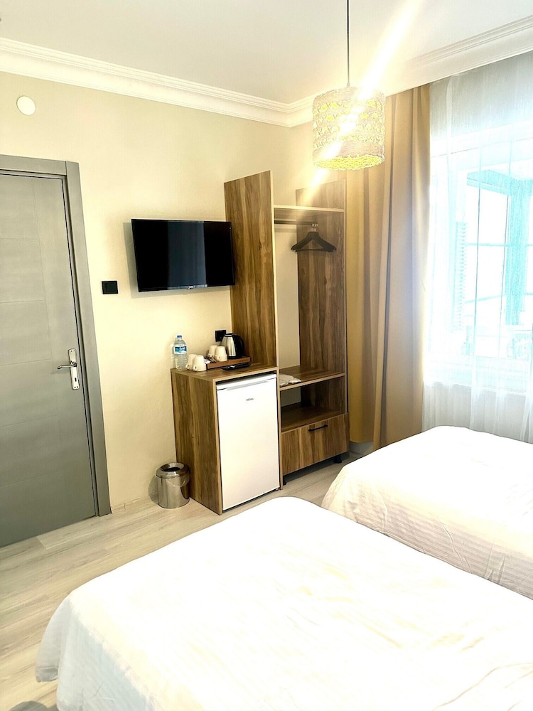 Kingway Suite 7/45