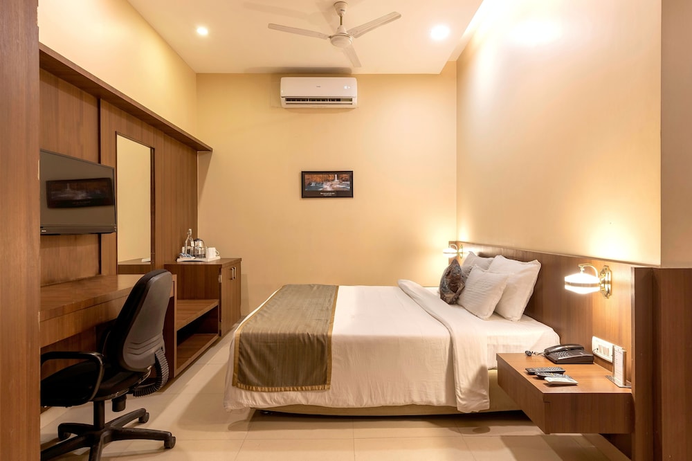 Kwality's Motel Shiraz 13/40