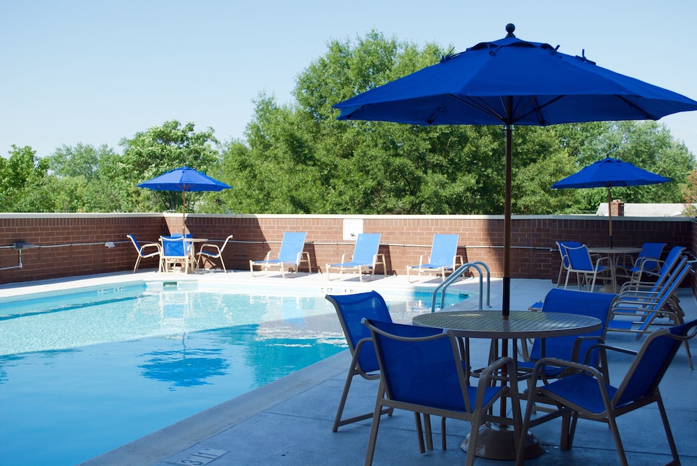 Holiday Inn Arlington at Ballston, an IHG Hotel 40/50