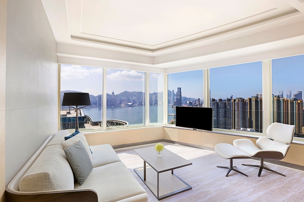 Harbour Grand Kowloon 37/55