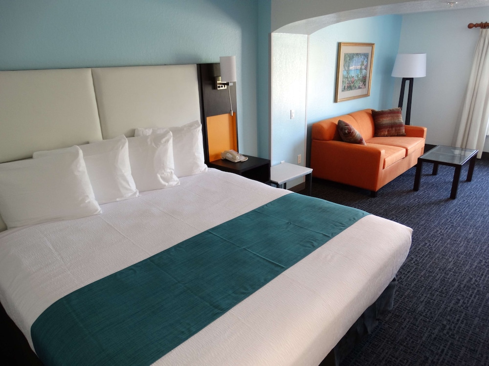Room at Best Western Plus Orlando Lake Buena Vista South Inn & Suites, KISSIMMEE - FL