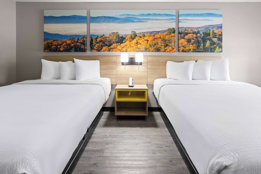 Days Inn by Wyndham North Little Rock/ Maumelle 21/56