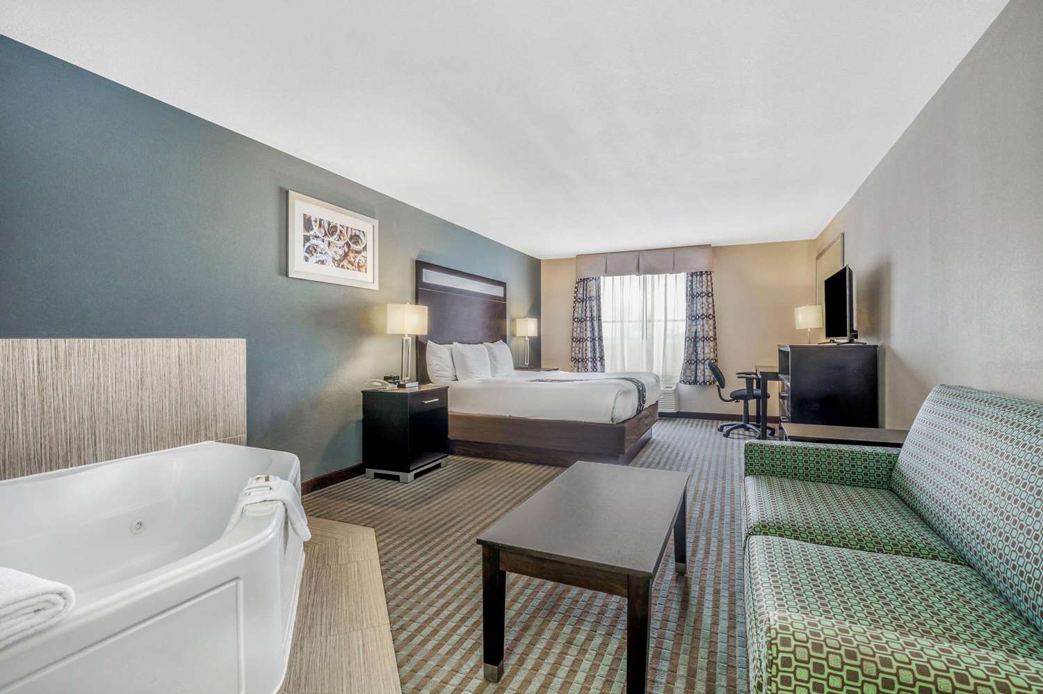 La Quinta Inn & Suites by Wyndham Glendive 56/56