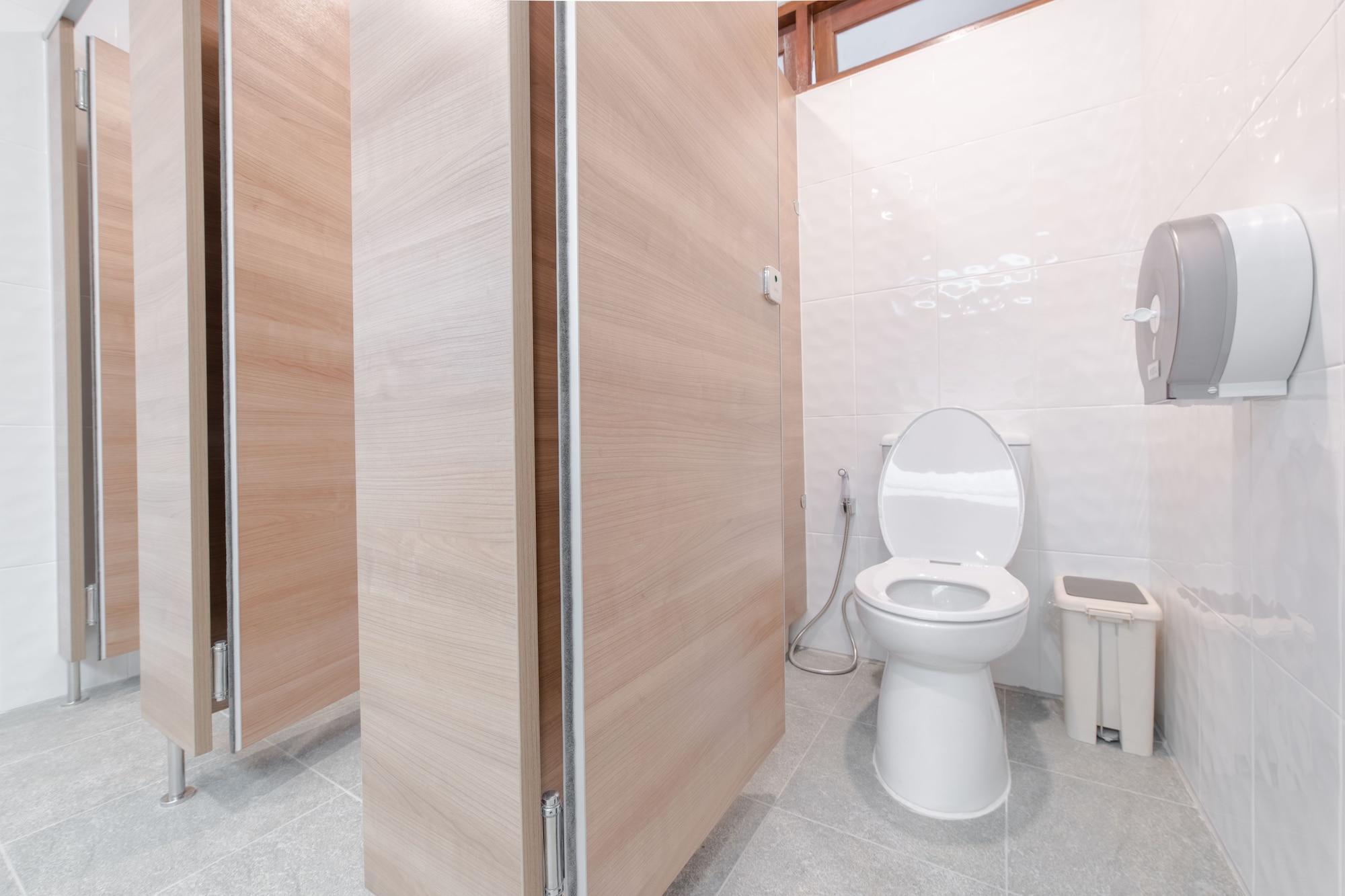 BASIC, DOUBLE BED, SHARED BATHROOM