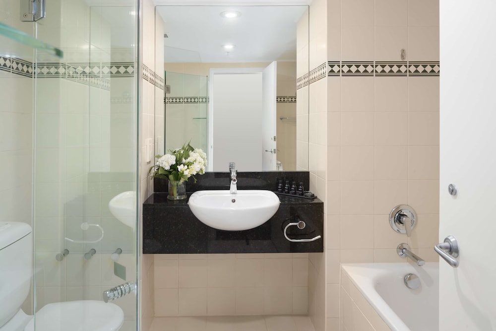 RYDGES WORLD SQUARE 10/66