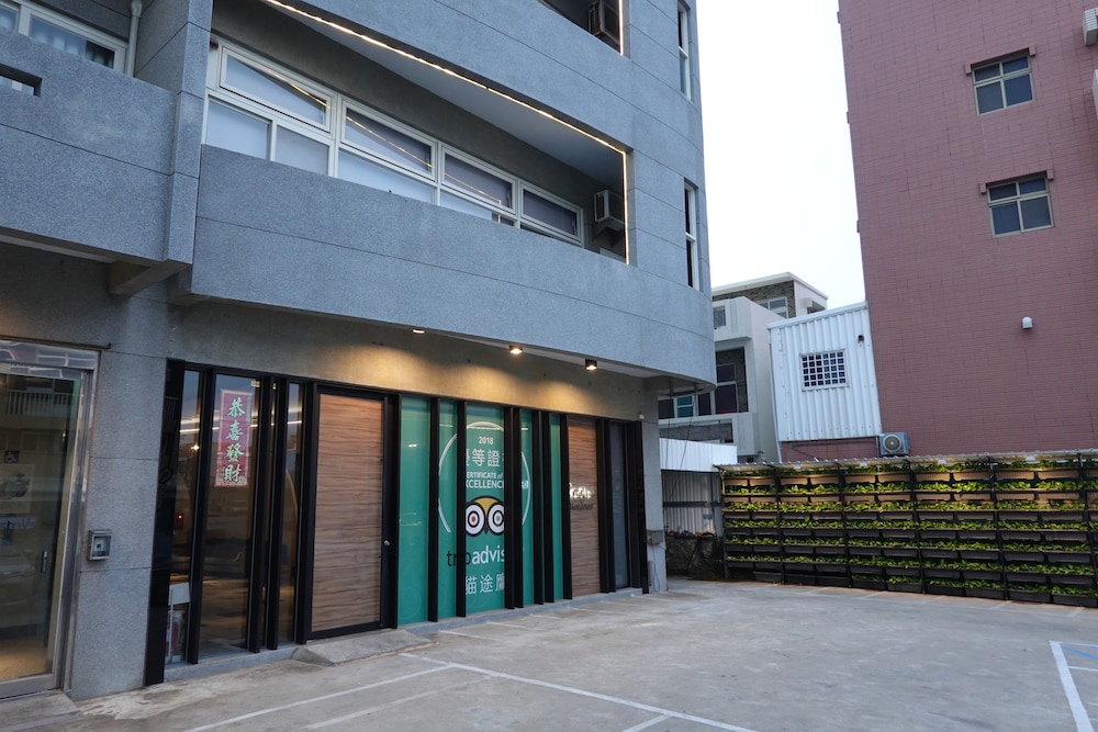 Green Hotel 62/70