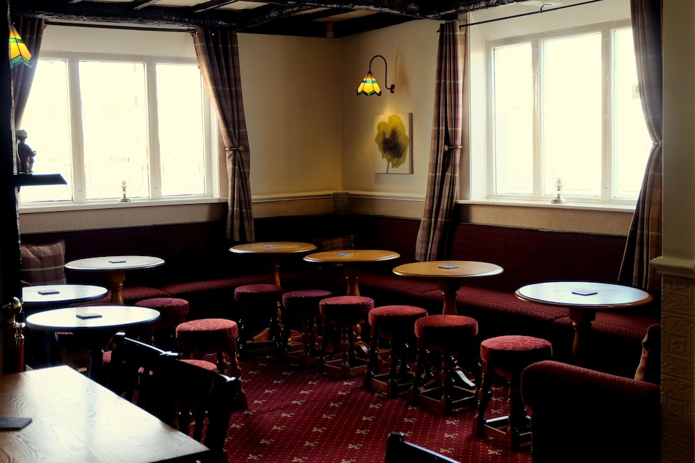 Ambrose Hotel 43/50