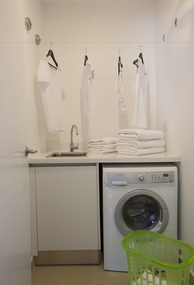 Bellevue Serviced Apartments 50/50