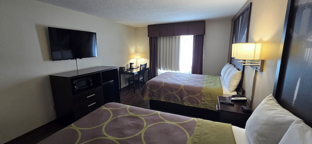 Super 8 By Wyndham Rogers Minnesota 26/42