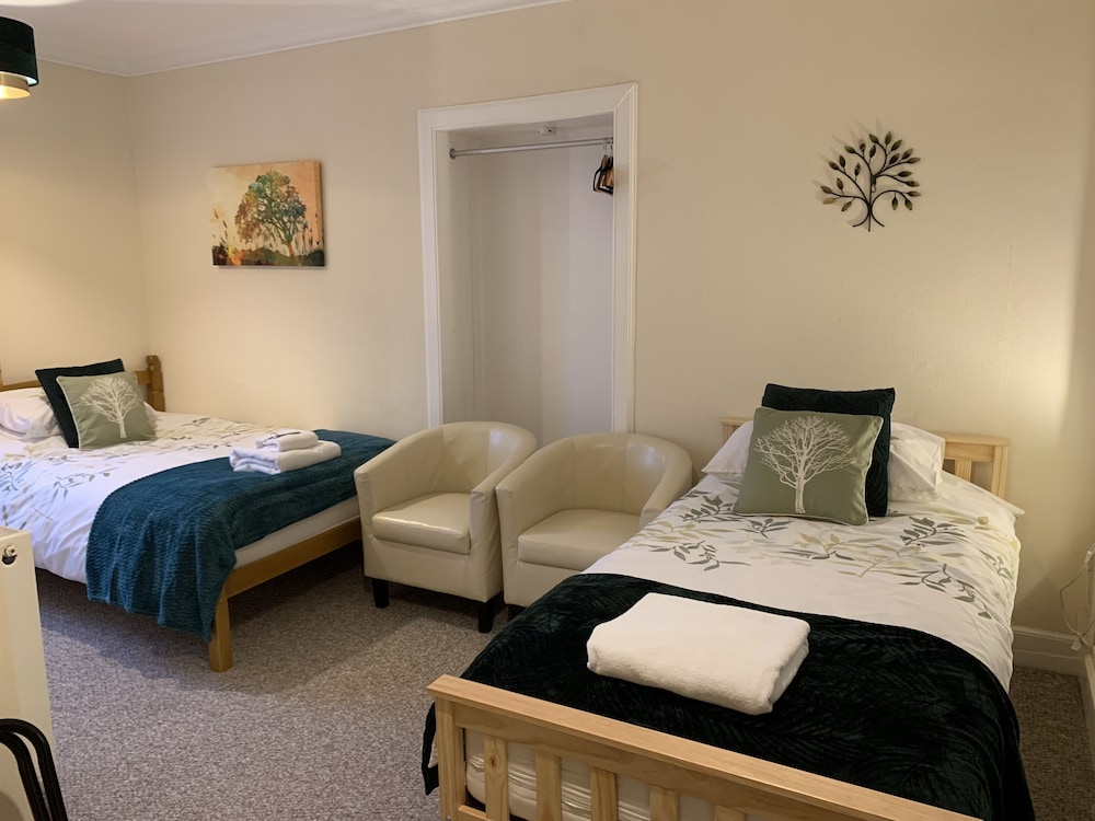 The Village Inn and Kirtle House B&amp;B 6/35