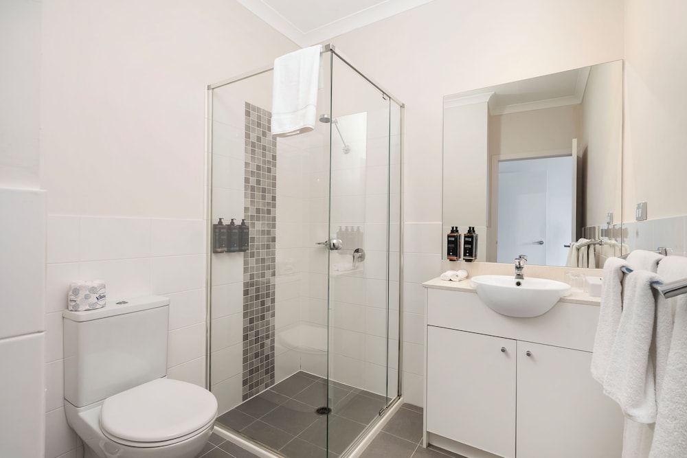 MERCURE KOOINDAH WATERS CENTRAL COAST 48/49