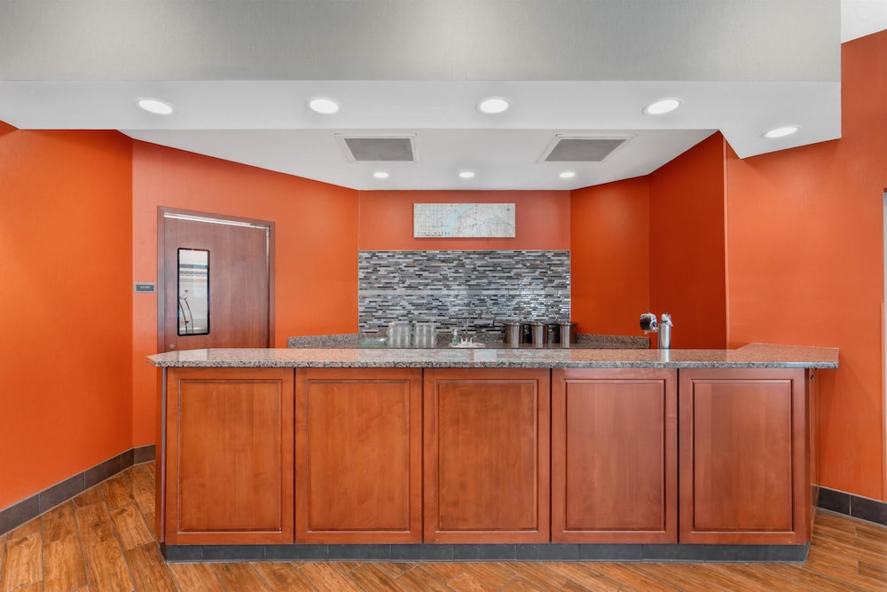Drury Inn and Suites Fort Myers 4/49