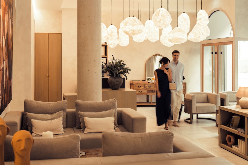 Hotel Well and Come Malaga 32/50