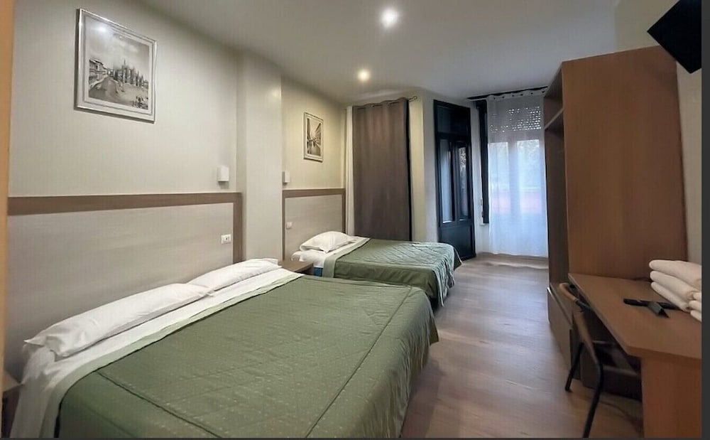 Milan Hostel 10/35