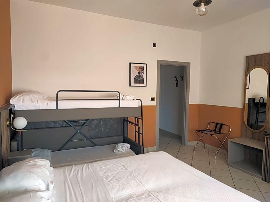 Hotel Al Faro 9/75