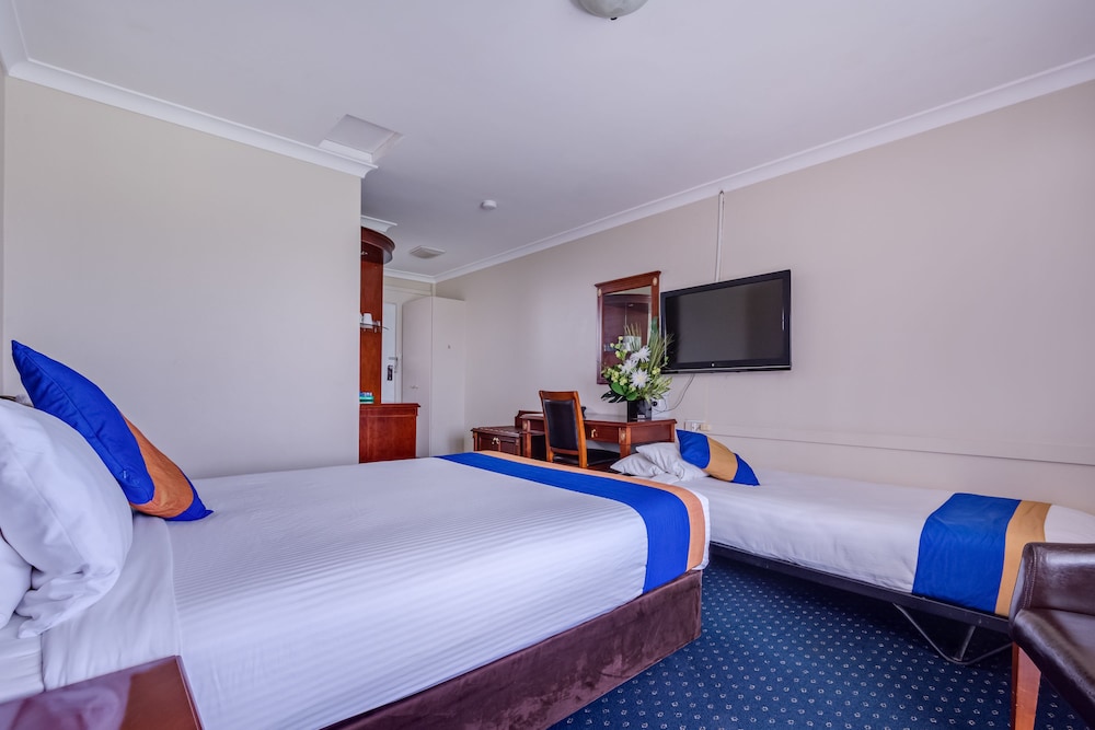 Ibis Styles Albany 17/59