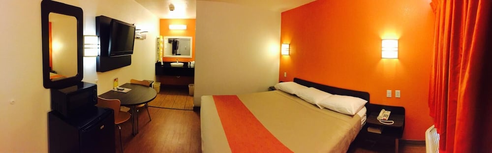 Motel6 Amarillo, TX - West 4/35