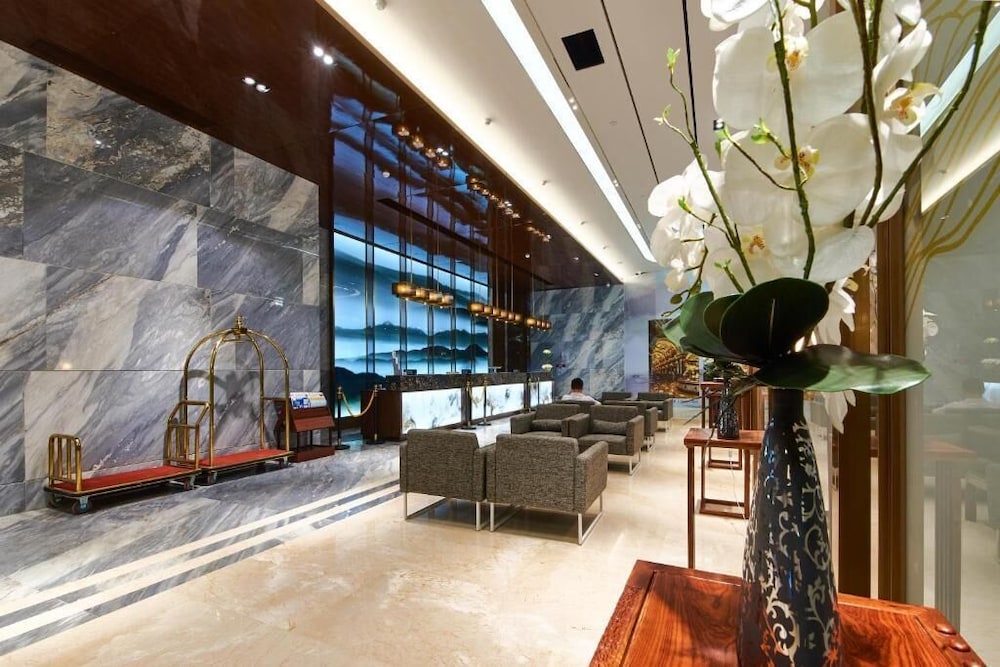 Huayu Landmark Hotel 27/32