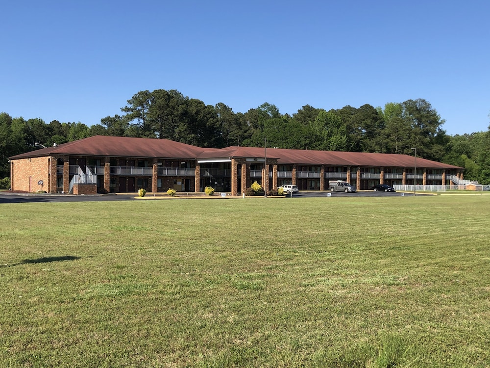 Americas Best Value Inn 35/40