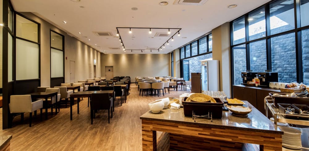 Grandmer Hotel Jeju 57/67