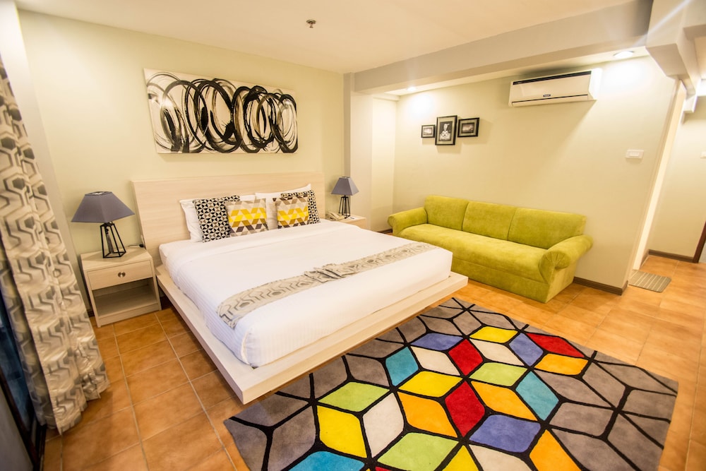 Almont City Hotel 14/49