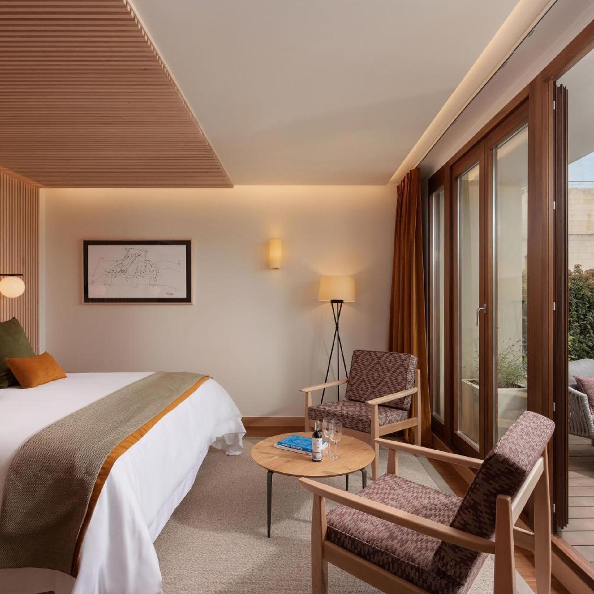 Spa, Guest Room, Premium, King Bed