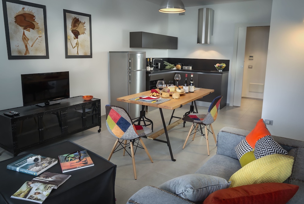 Rivetto Suites 15/37