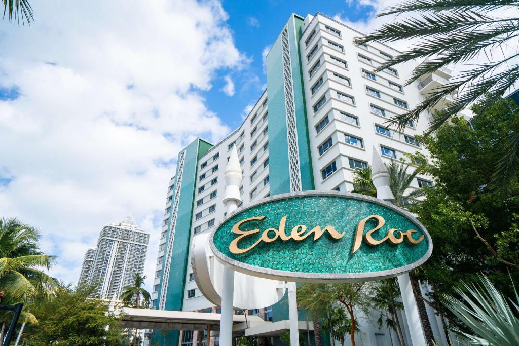 Room, King Bed, Ocean Front, Balcony, High Floor