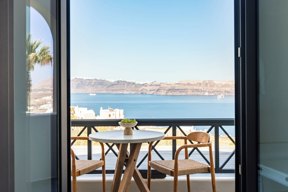 Black Diamond Suites Adults Only 43/50