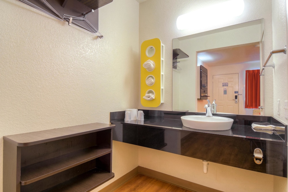 Motel6 Chula Vista, CA - San Diego 15/51