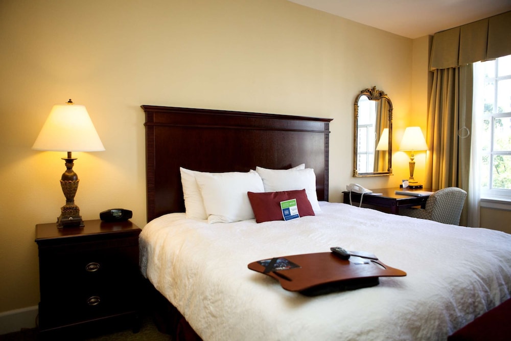Hampton Inn & Suites Birmingham-Downtown-Tutwiler 10/47