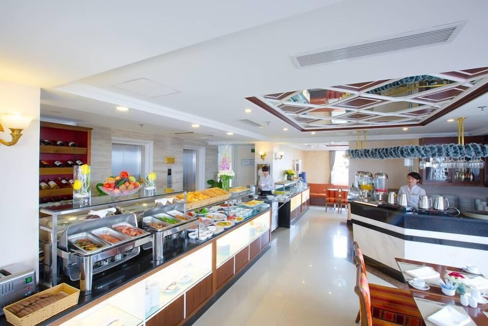 Chalcedony Hotel 12/50